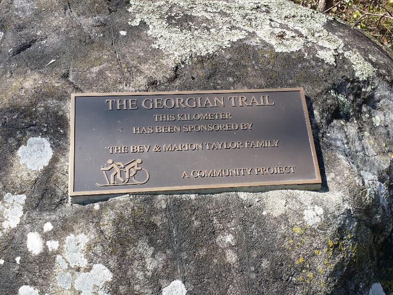 Embossed sign for craigleith manor on georgian trail